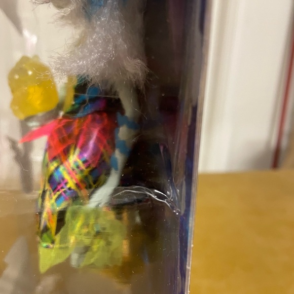 Monster High Frankie Stein Electrified 12” doll. Light up Collectible NWT NRFB - Picture 3 of 12